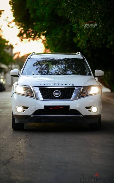 Nissan Pathfinder 2015 | EXCELLENT CONDITION | WHITE