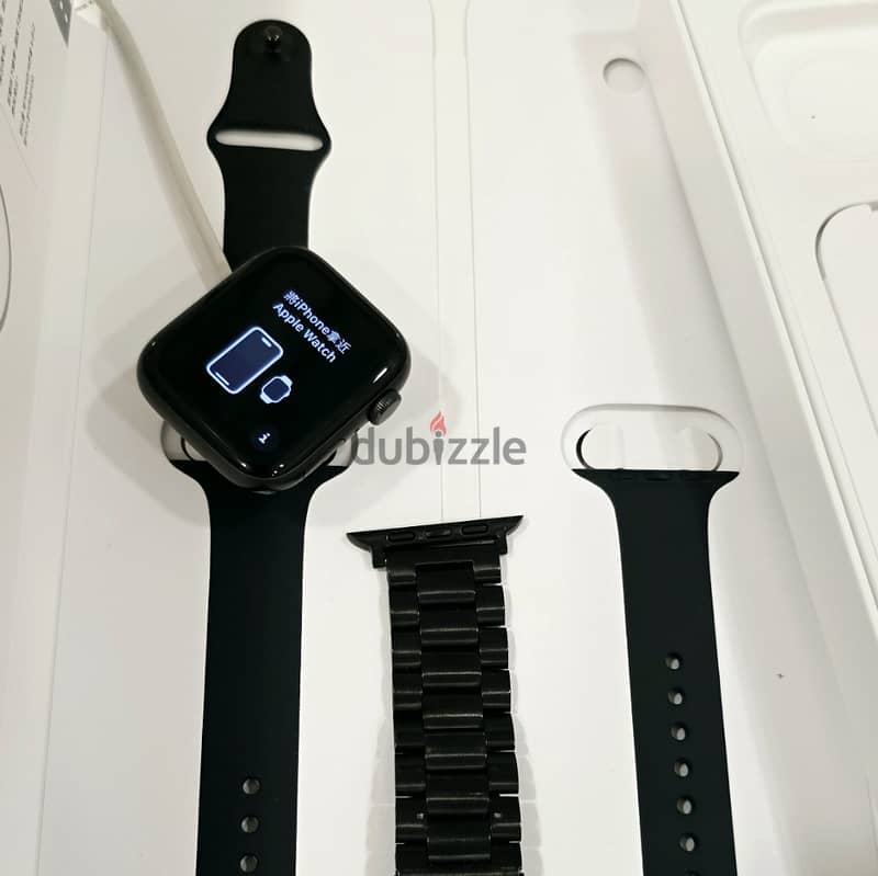 Used Apple Watch SE, 44mm in excellent condition ساعة أبل SE قياس 44 0