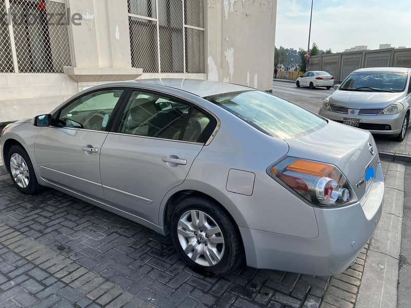 Nissan Altima 2012 1