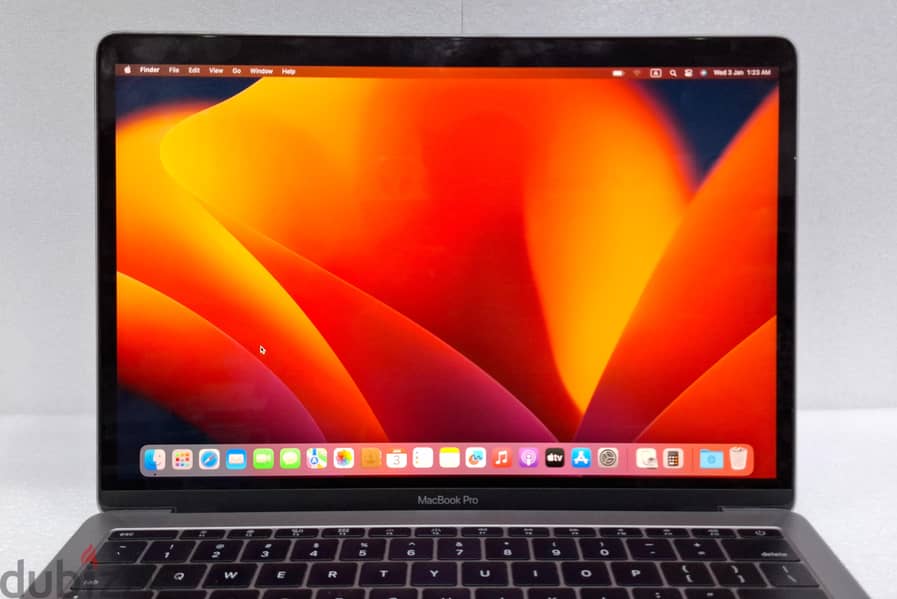 MACBOOK Pro 2017 Core i5 13.3" Quad HD IPS Display 8GB RAM FREE AirPod 8