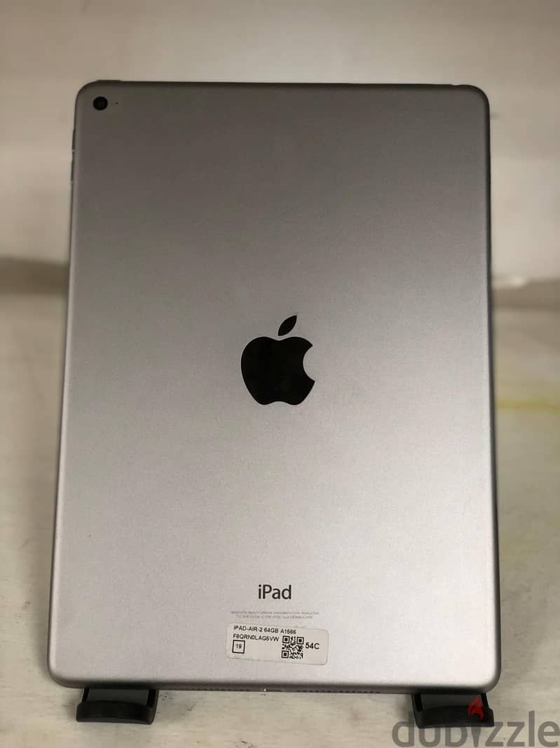 Apple IPad Air2 64 GB Storage Metallic Gray 9.7" IPS Display 3