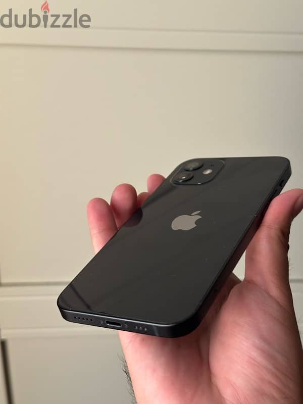 iPhone 12 Black 64GB 4