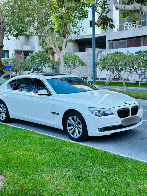 BMW 7 Li 2011 Model. Single owner used car. Zero Accident car 12