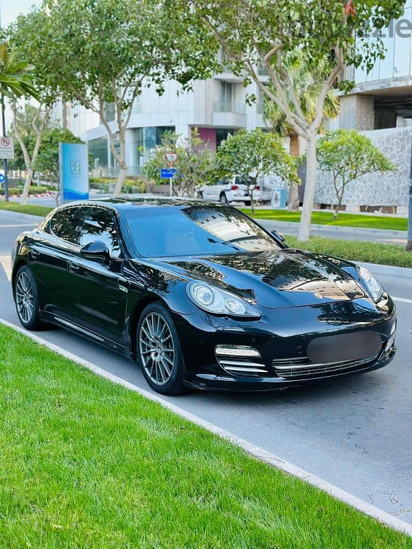 Porsche Panamera 2013 Model. Single owner used car in Excellent 11