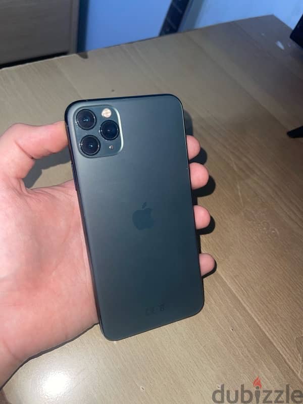 IPhone 11 Pro Max with Box 1