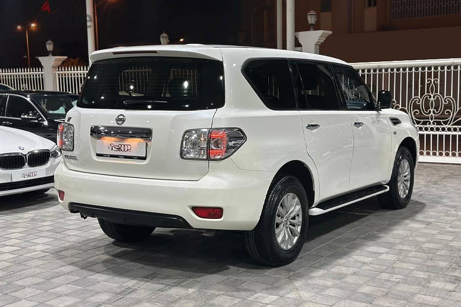 Nissan Patrol 2016 XE 11