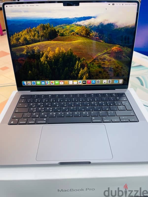 Used MacBook Pro 14inch M3 512GB 5