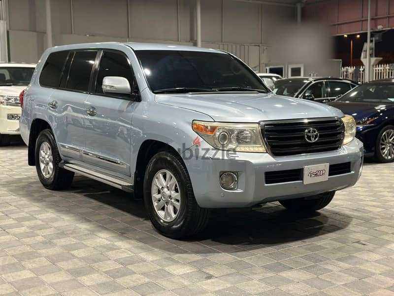 Toyota Land Cruiser 2012 GX V6 2