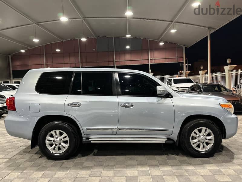 Toyota Land Cruiser 2012 GX V6 13