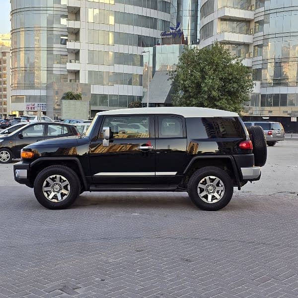 Toyota FJ Cruiser 2019, Excellent Condition 1