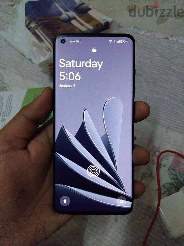 Good condition with box and charger oneplus 10 pro 5g 256 gb 24 gb ram 1