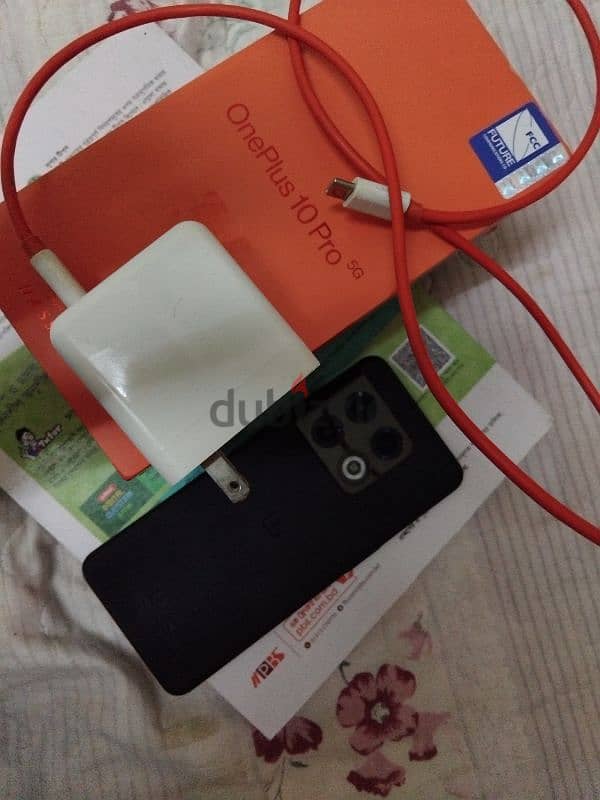 Good condition with box and charger oneplus 10 pro 5g 256 gb 24 gb ram 2