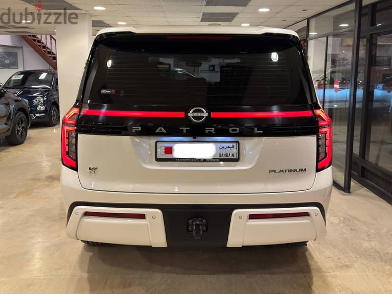 Nissan Patrol Platinum Luxury 2025 13