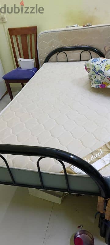 Bed with cot for sale 0