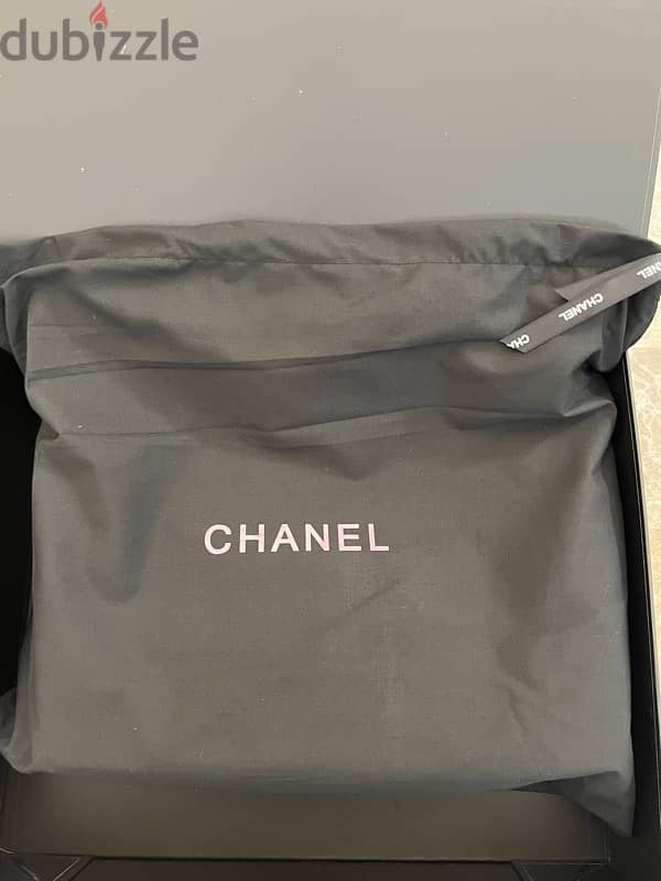 Chanel shoulder bag 1