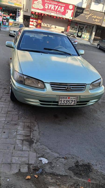 Toyota Camry 2000 3