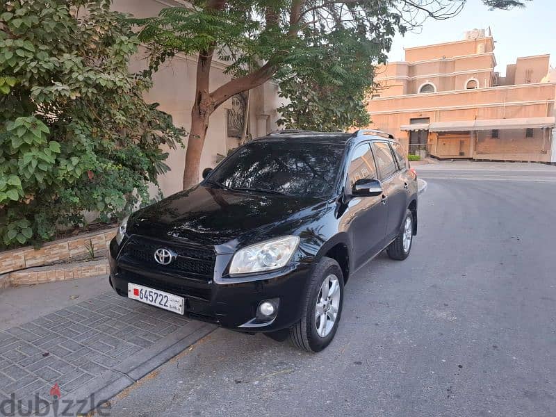 Toyota RAV4 2012 second owner family use very clean android screen 1