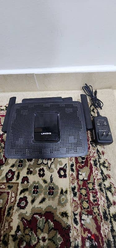 LINKSYS MR8300 0