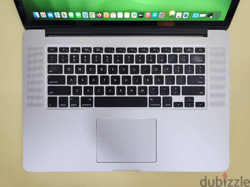 Macbook Pro 15 inch | 16 GB RAM | 512 SSD | i7 1