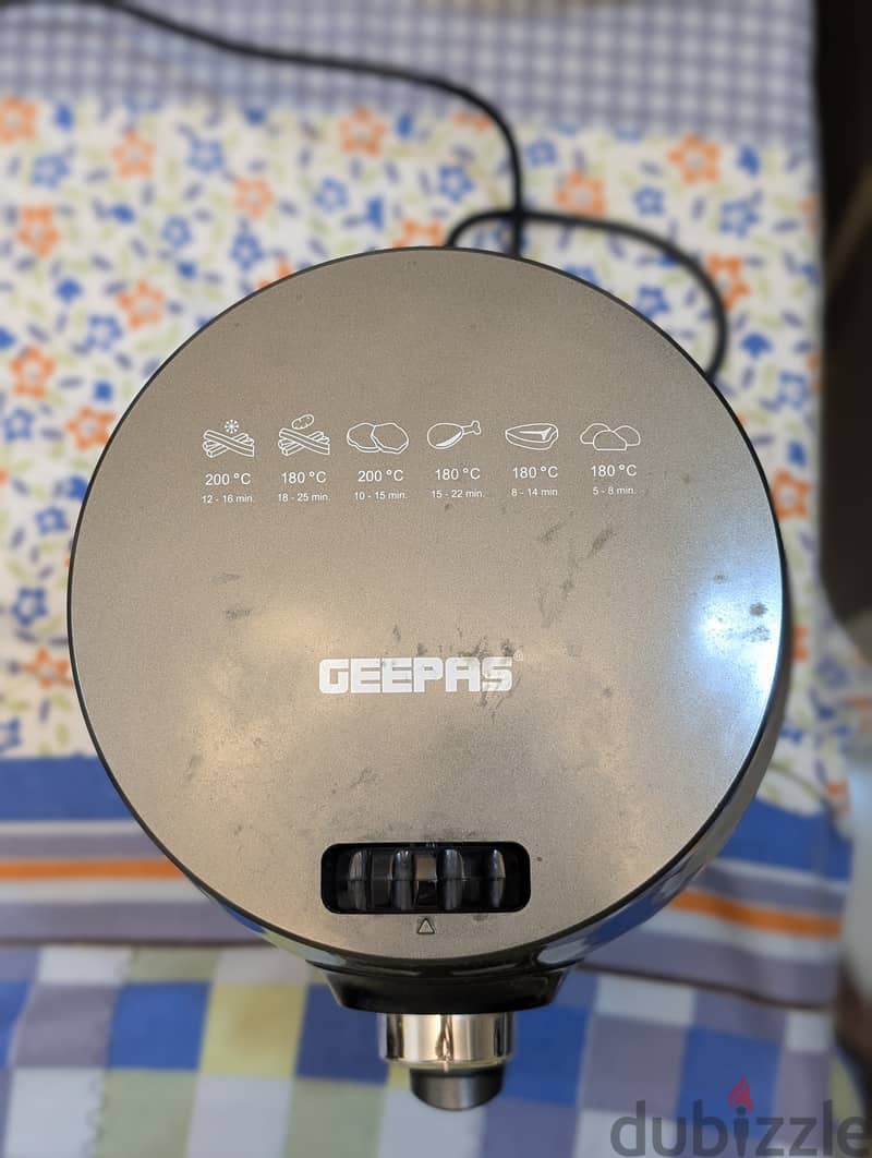 Geepas Air Fryer 1