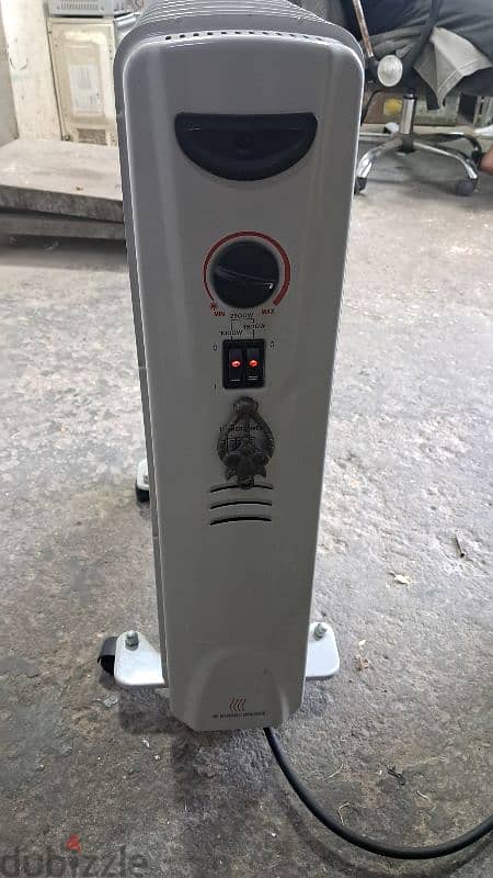 Black Deckkr  2500W Rom Heater 3