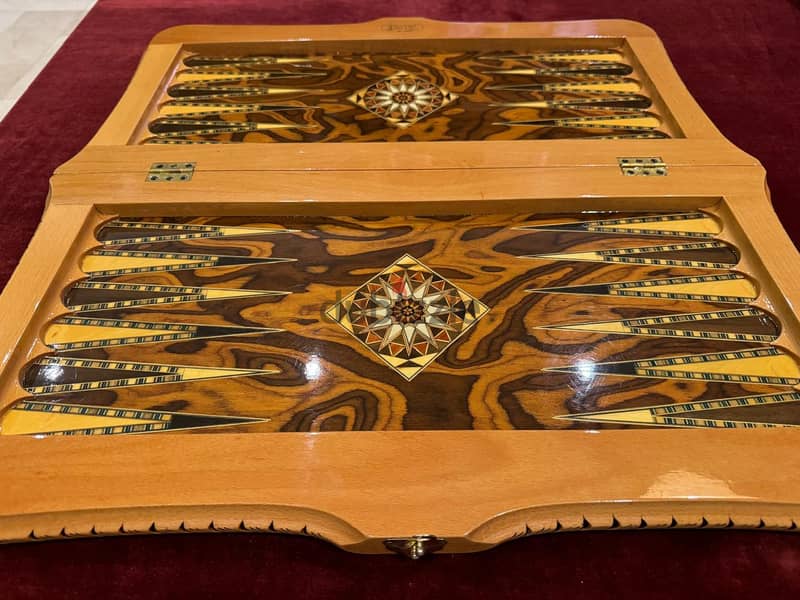 New Handmade Backgammon-Helena Wood Art Turkey, Collectable 7