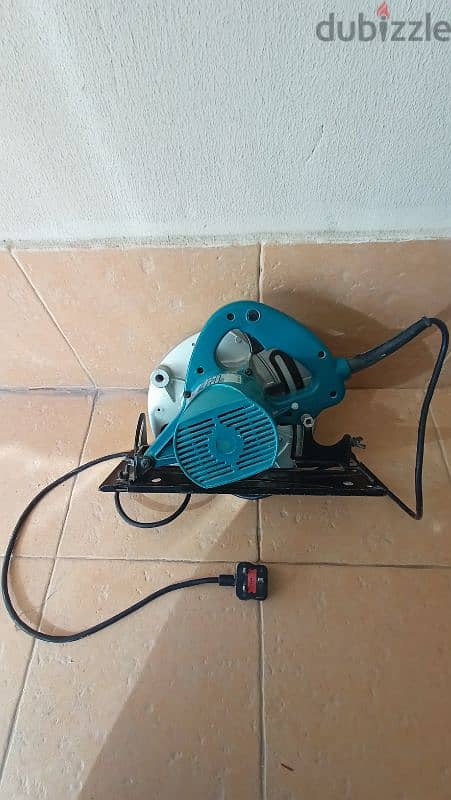 Makita Corded Circular saw Model N5900B 9 Inches مشارة دائرية مكيتا 2