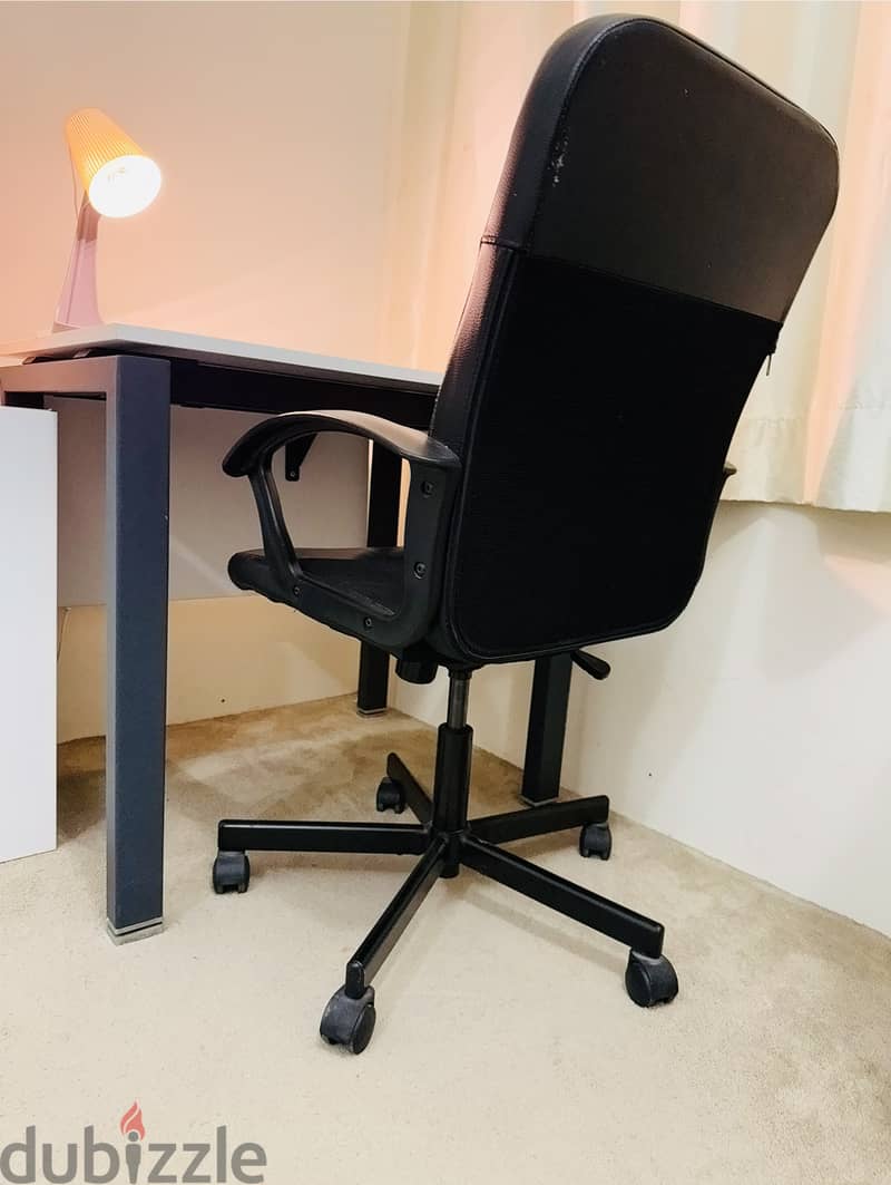 Ikea revolving Office Chairs & Study Desk 7