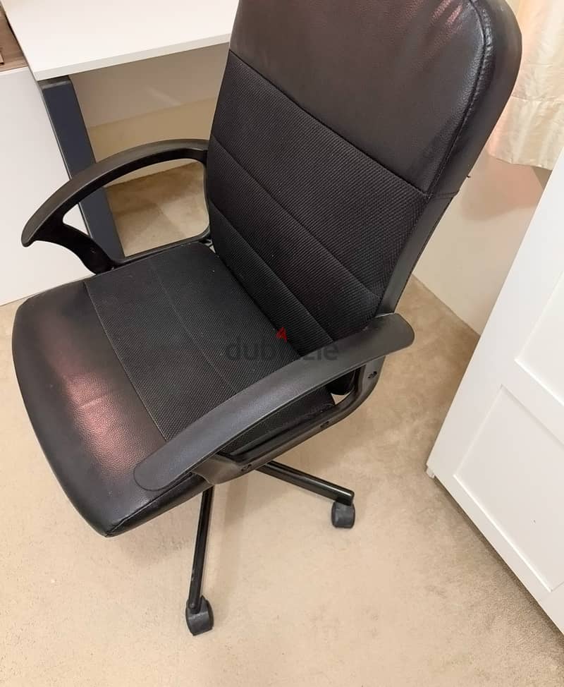 Ikea revolving Office Chairs & Study Desk 10