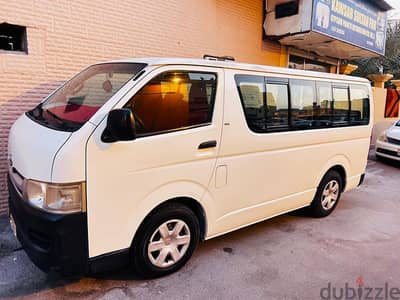 Toyota Hiace 2010