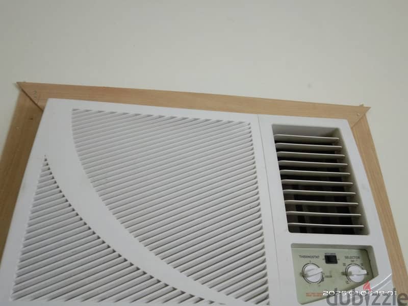 Smart eco window ac used only 9 months 1