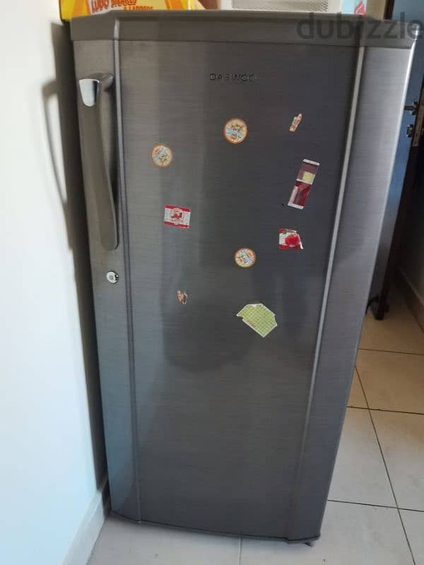 daewoo fridge 240liters for sell 0