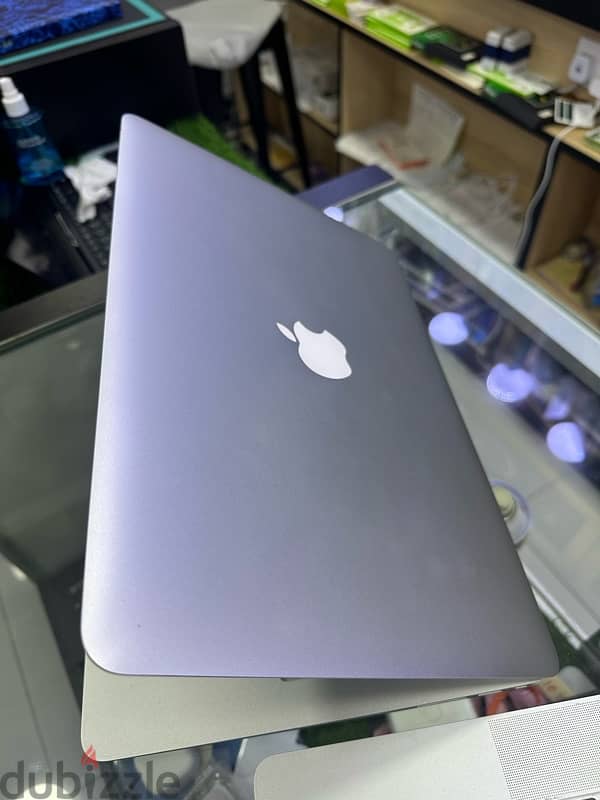 MacBook air13 inch 2