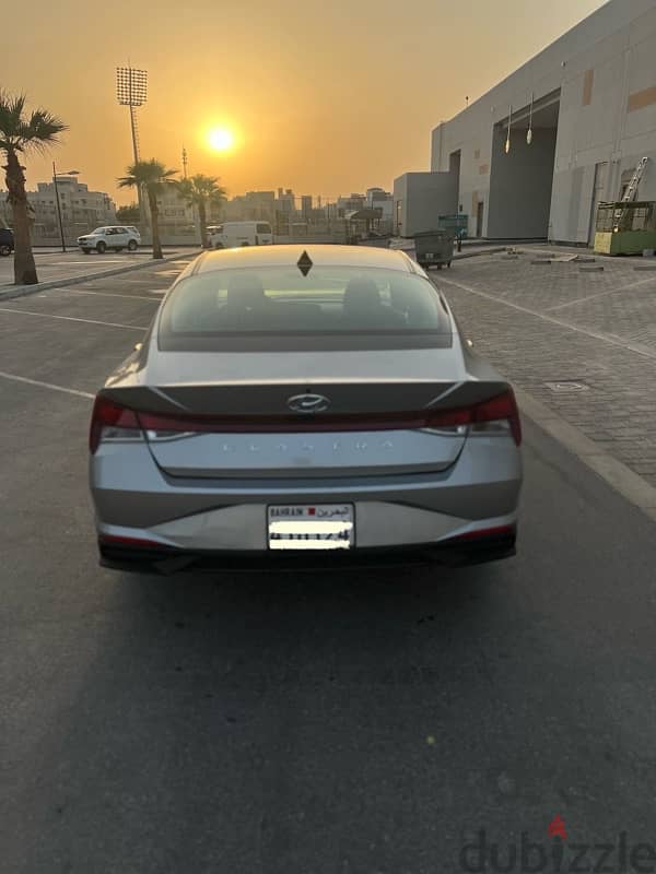 Hyundai Elantra 2021 1