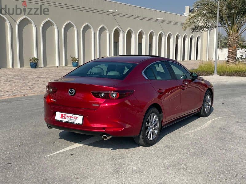 2022 model full option Mazda 3 4