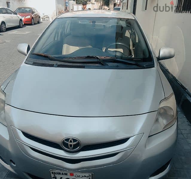 Toyota Yaris good condition 2