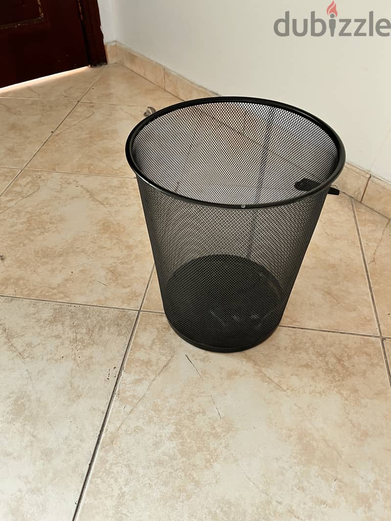 3 wire mesh waste bins 2