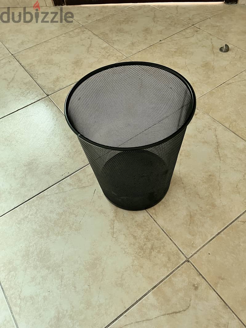 3 wire mesh waste bins 3