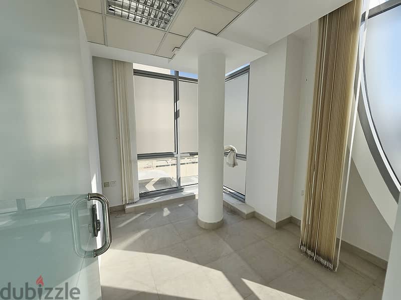 Large Office Space in Seef For Rent 6