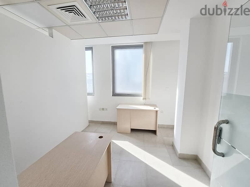 Large Office Space in Seef For Rent 9