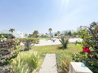 Well-maintained 4 Bedroom garden villa for rent