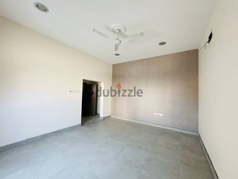 150 bd janbiyaha 2 bedroom Un furniture apartment 0