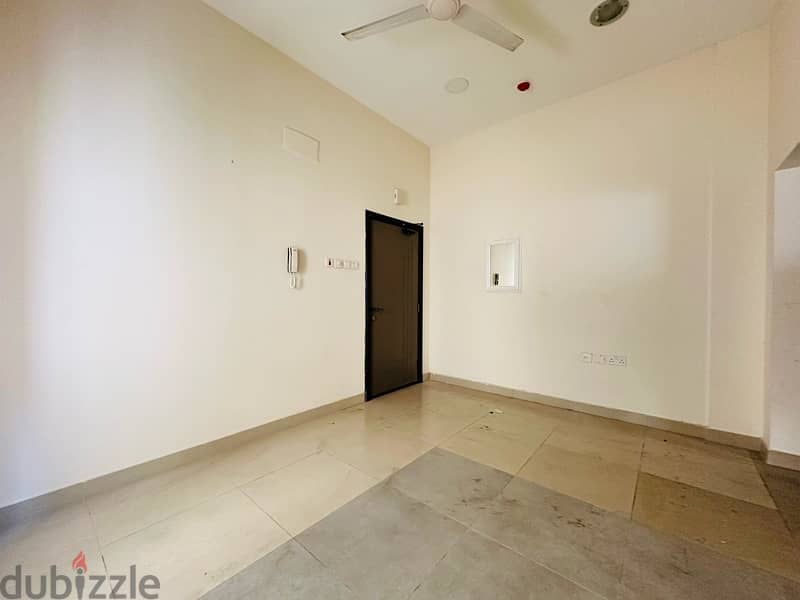 150 bd janbiyaha 2 bedroom Un furniture apartment 6