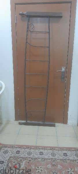 Iron Bed king size with Mattress used only 5 months 200/180 2