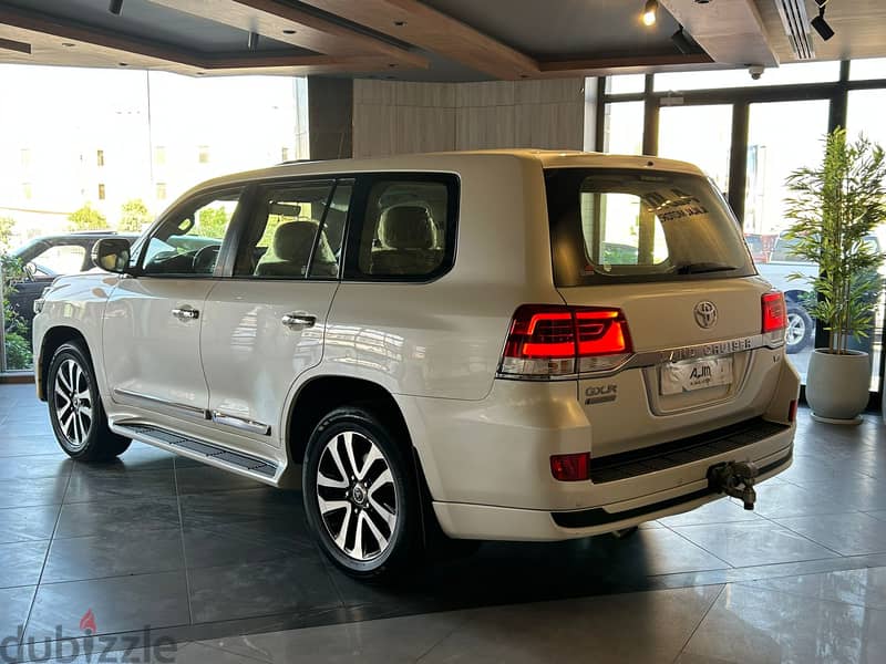 Toyota Land Cruiser MODEL  2019 GXR V8 GRAND TOURING  FOR SALE 7