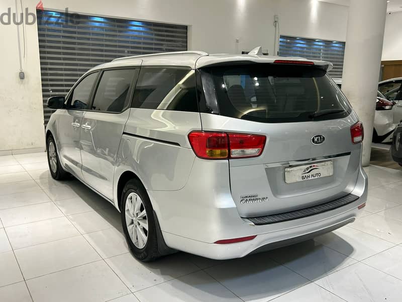 Kia Carnival 2016 MODEL GRAND Mid Option 7 SEATER FOR SALE 3