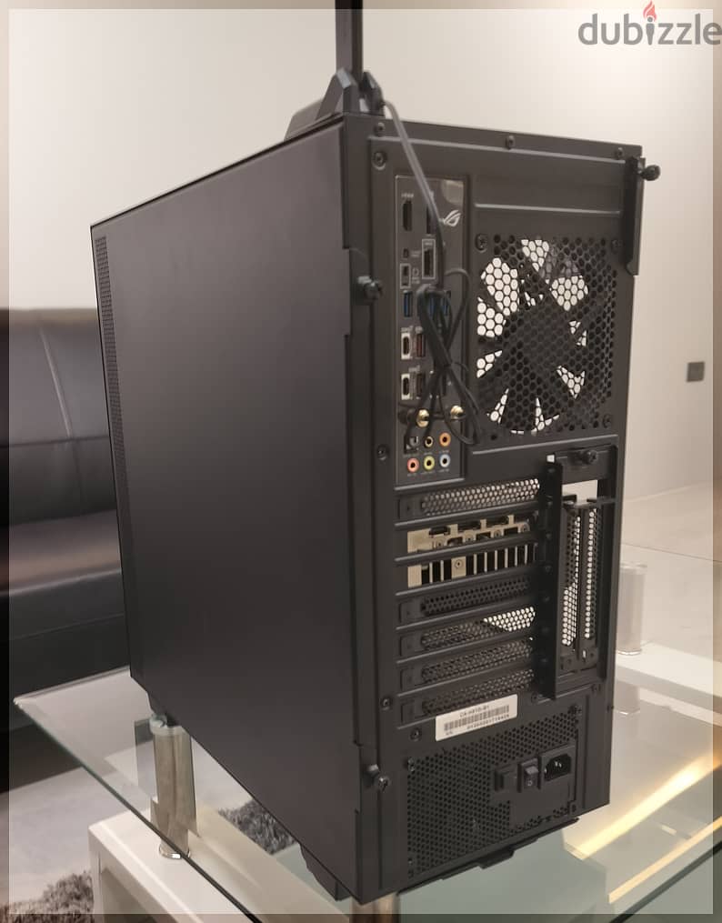 للبيع كمبيوتر قيمنغ شبه جديد استخدام بسيط جداً | For Sale Gaming PC 2