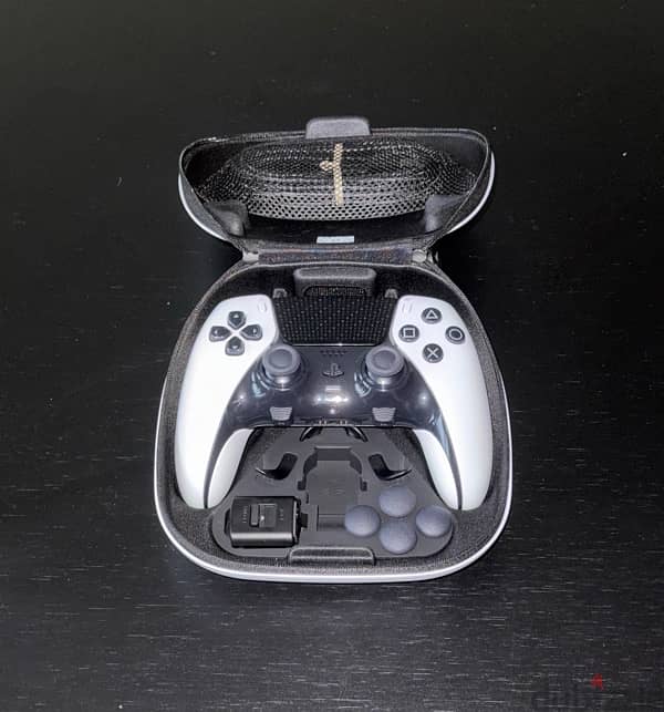 DualSense Edge PS5 Controller – Like New! 1