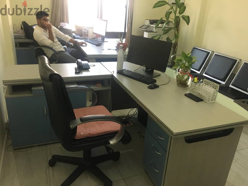 Good Condition Office Furnuiture for sale 1