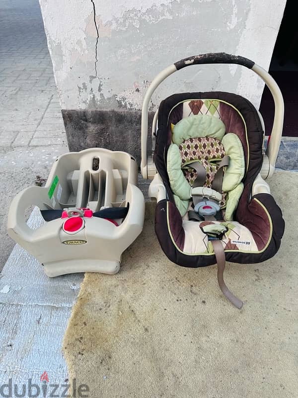 Graco Infant baby Car Seat for sale in 7BD Only , pick up from Riffa 2